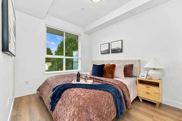 Staged Home A309 at Scott + 77, thumbnail of picture 14