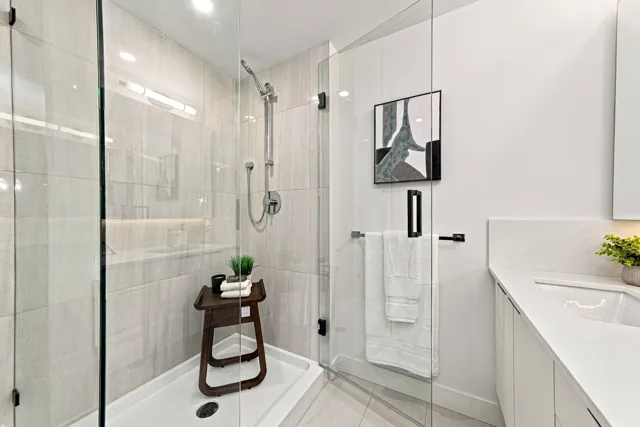 Staged Home A423 at Scott + 77, thumbnail of picture 14