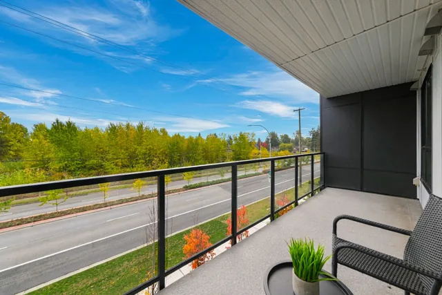 Staged Home A316 at Scott + 77, thumbnail of picture 17